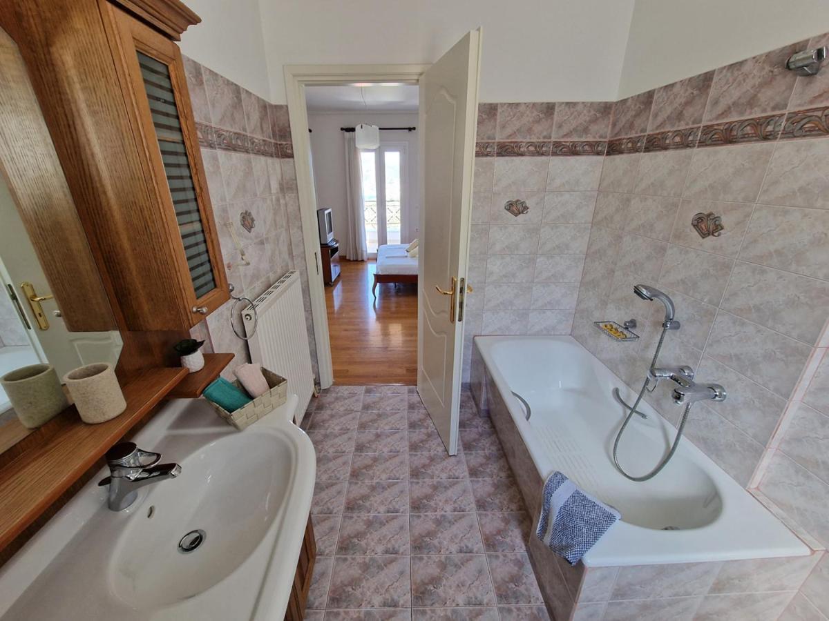 Villa Liana : Luxury Villa With Fantastic Sea View, Near Airport Порто-Рафті Екстер'єр фото